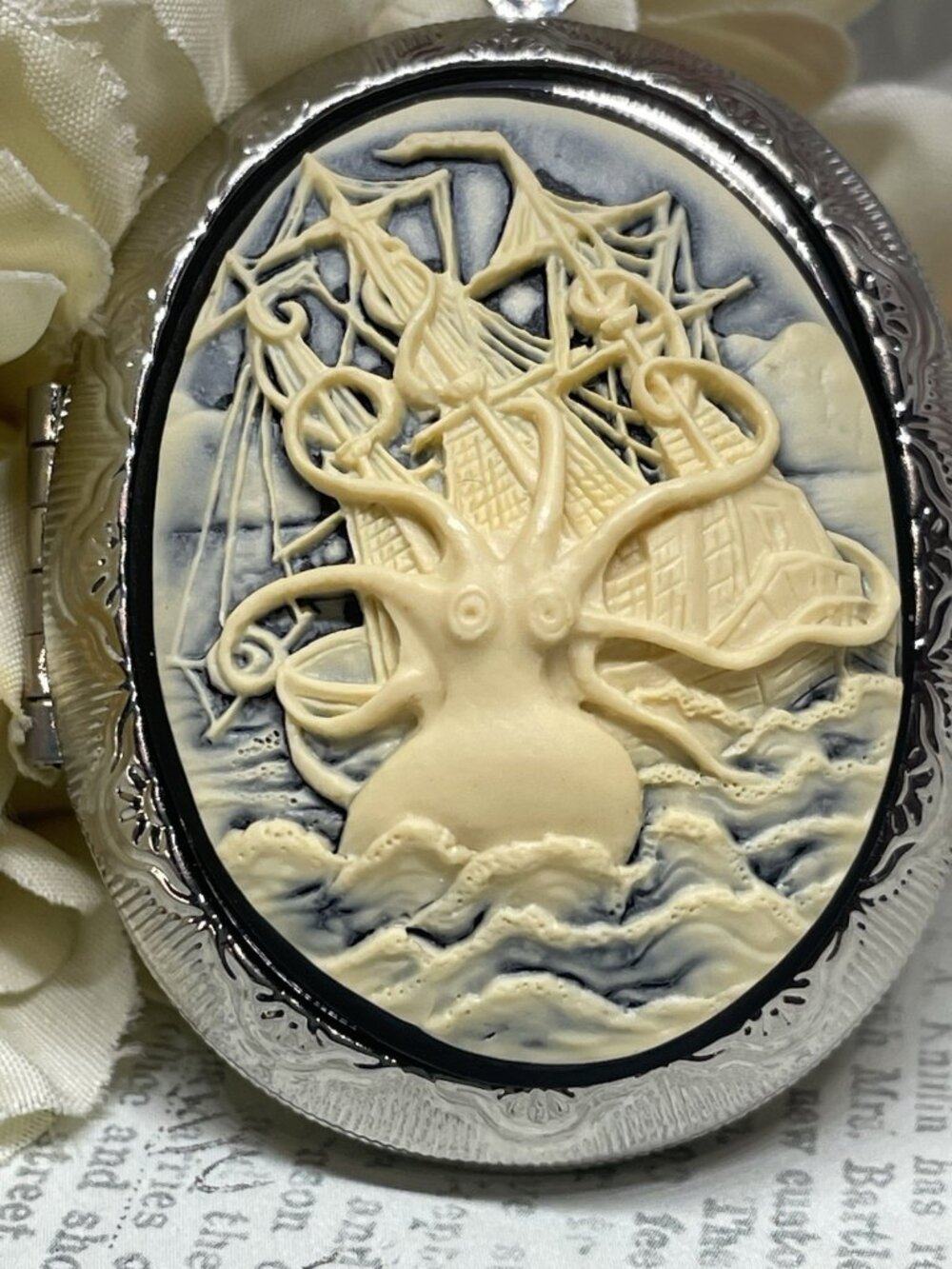 SILVER NEW Kraken Octopus Ship Ocean Sea Nautical Locket Necklace Photo Jewelry